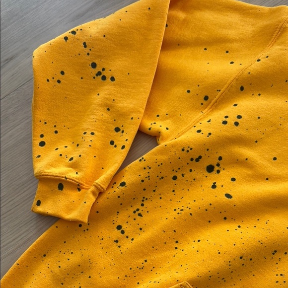 Yellow King Saladeen Bear Season Graphic Hoodie | L - Picture 3 of 9